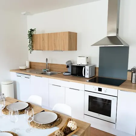 Appartement Cosy Avec Parking Prive A Saumur Exterior photo