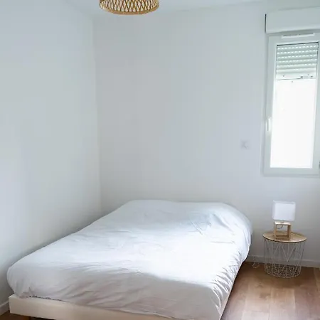 Appartement Cosy Avec Parking Prive A Saumur Exterior photo