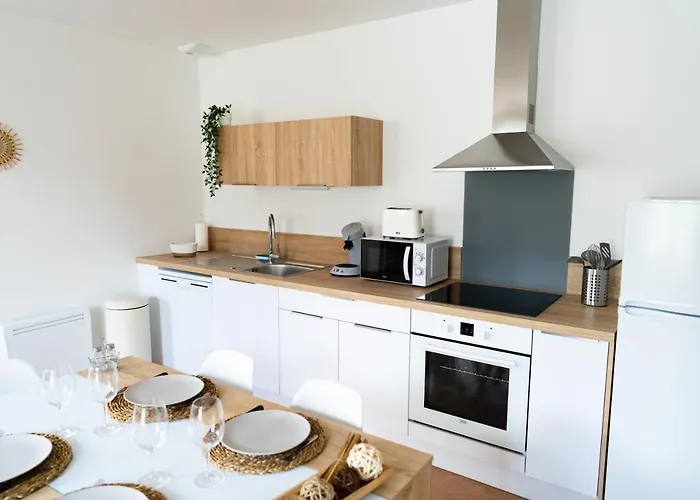 Appartement Cosy Avec Parking Prive A Saumur
