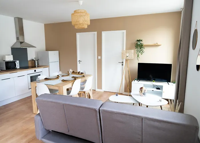 Appartement Cosy Avec Parking Prive A Saumur