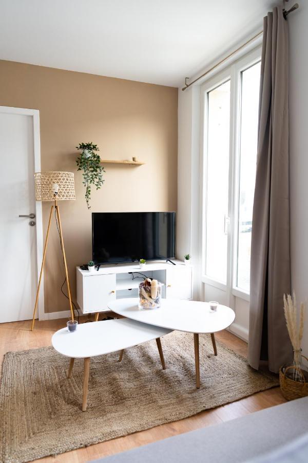 Appartement Cosy Avec Parking Prive A Saumur Apartment *